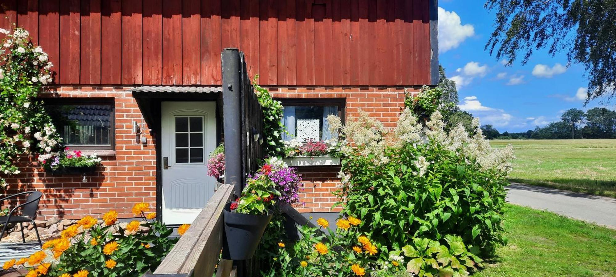 Rya B & -B Tollarp Laegenhetsboende Luaran gambar